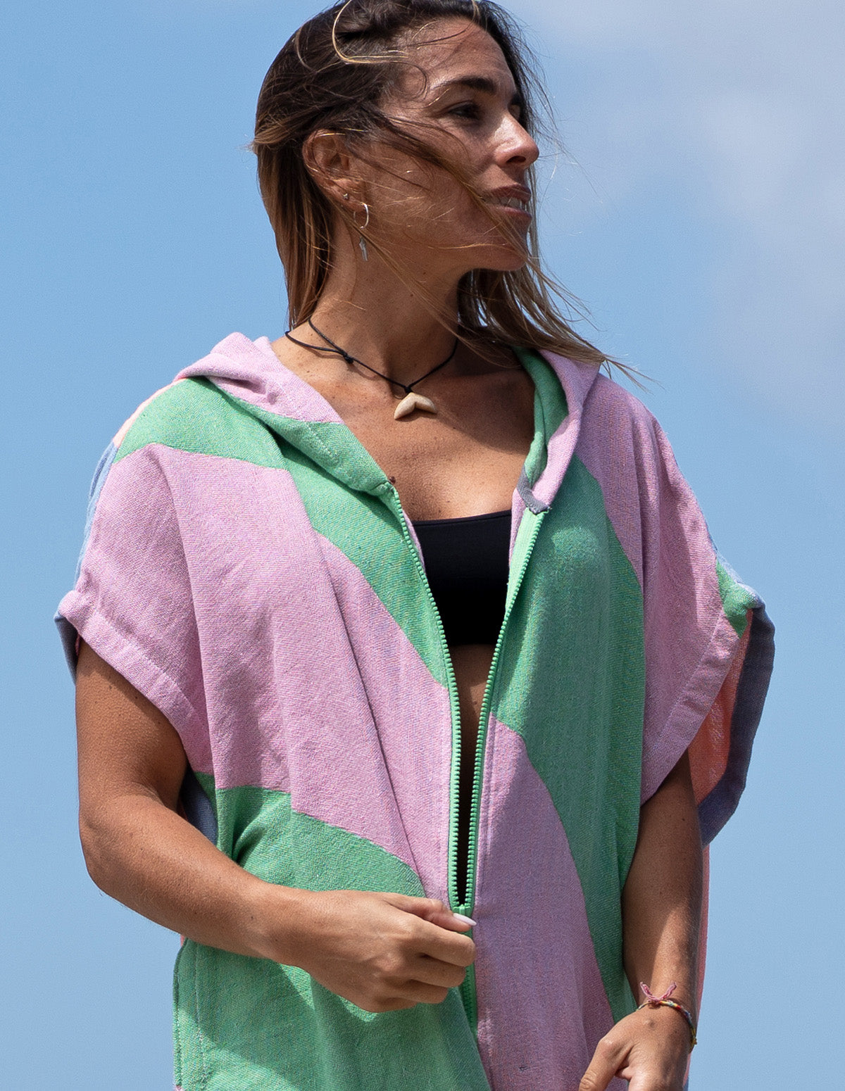 Women's Zip-Up Surf Poncho – Candy| Ánima Women's Surf – ánima