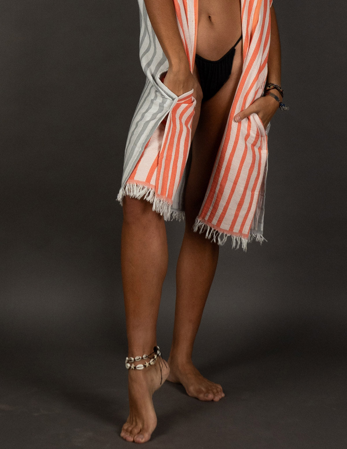 Women's Zip-Up Surf Poncho – Playa| Ánima Women's Surf – ánima